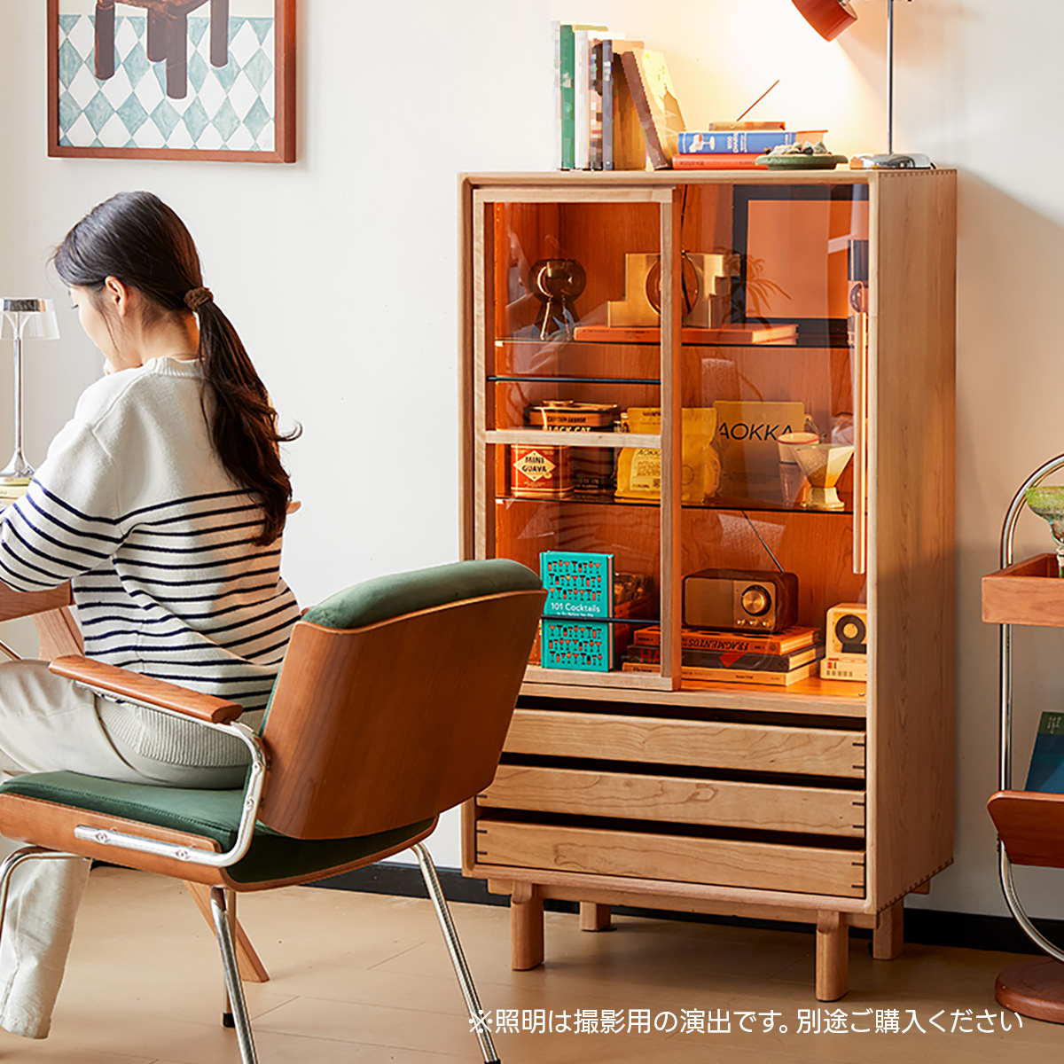 【メンテ込】アンティークのキャビネット　引出し6杯　総桐　木脚付 チェリー材 北欧風ディスプレイキャビネット | 見せる・しまうを美しく