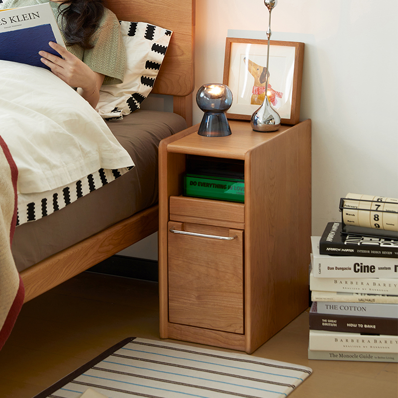 チェリー材 コンパクトナイトテーブル – CAGUUU