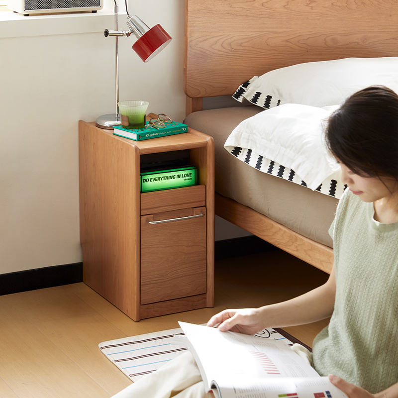 チェリー材 コンパクトナイトテーブル