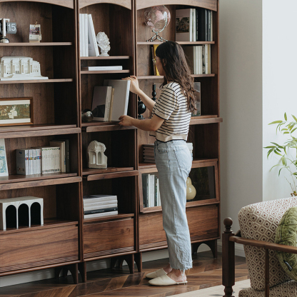 アーチヴィンテージ本棚 | アーチの陰影で本もオブジェも美しく – CAGUUU