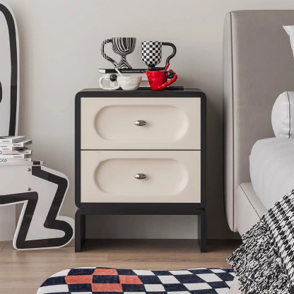 カプセル型ベッドサイドテーブル