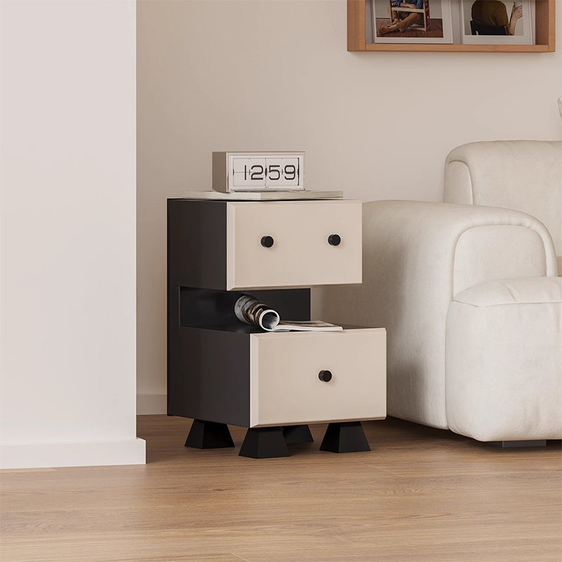 モノトーンロボット型キャビネット