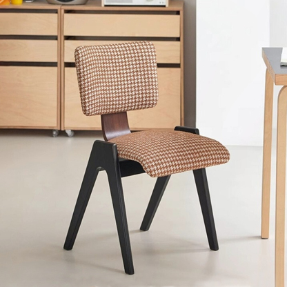 千鳥格子柄ダイニングチェア | ヴィンテージ感漂うおしゃれな座り心地
