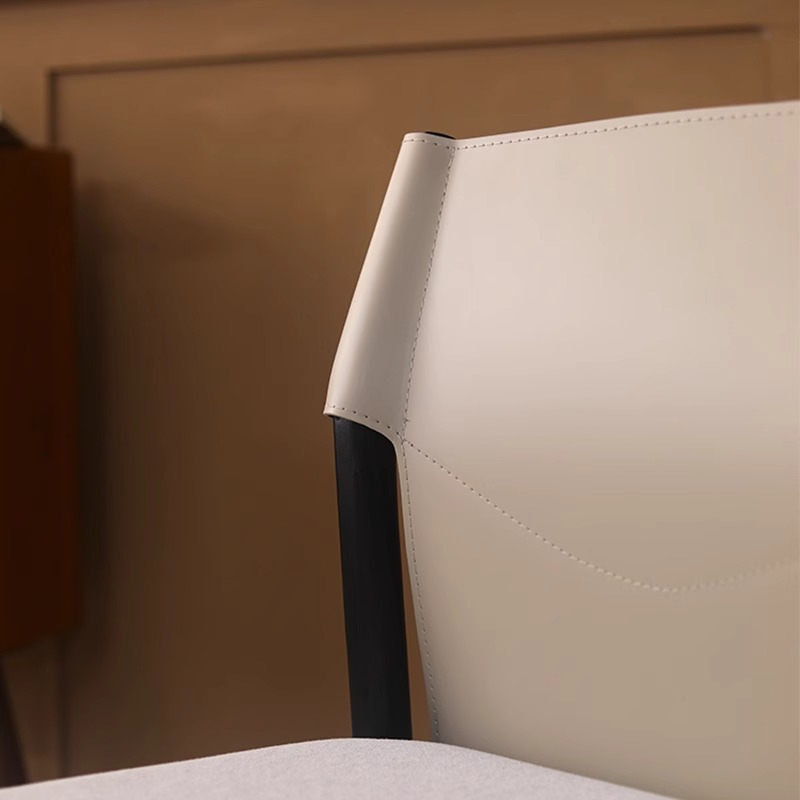 ホワイトアッシュサドルレザーダイニングチェア