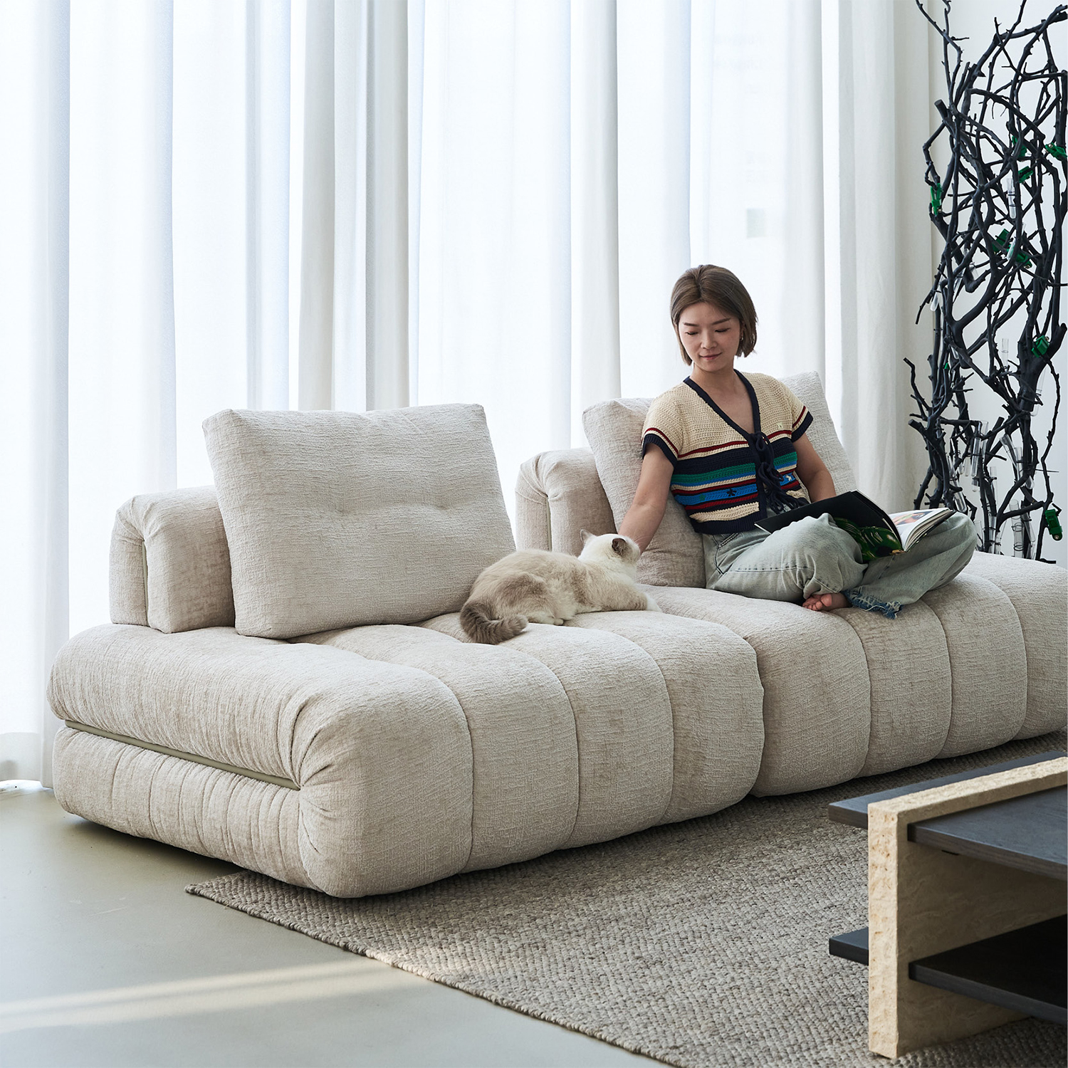 ふんわり幅広ベンチソファ | 柔らかな座り心地と安心の耐久性