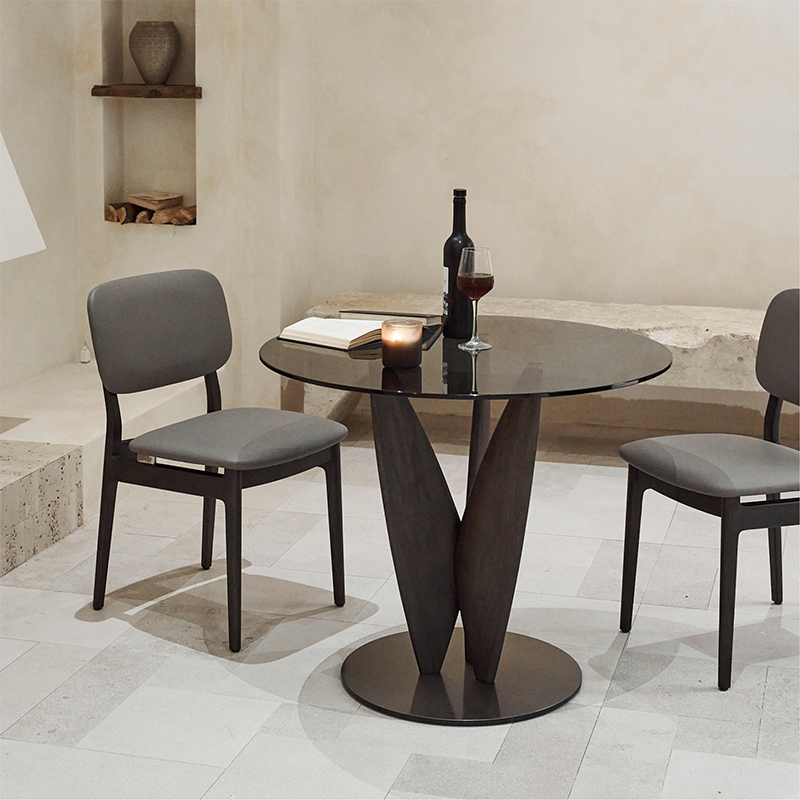 エレガントラウンドティーテーブル