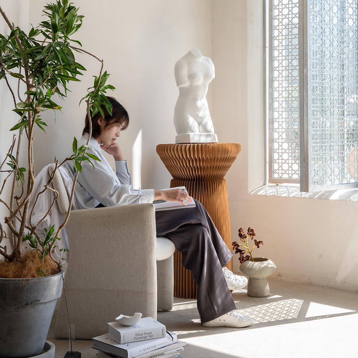 Kraft Paper 花壇風ディスプレイサイドテーブル | エレガントで個性的