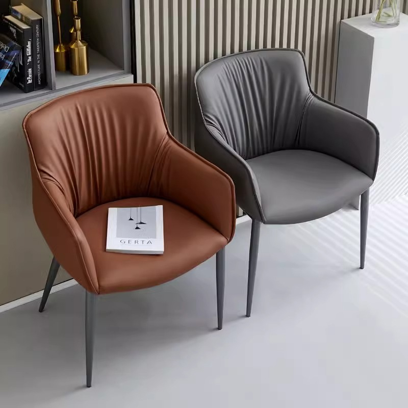 リラックスフォルムダイニングチェア