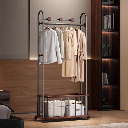 バスケット付きハンガーラック | 服と小物をまとめて整頓できる