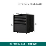 ブラック