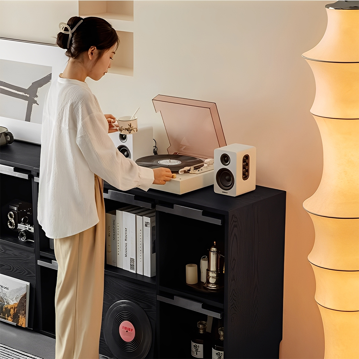 Woody Auraブラックマルチキャビネット