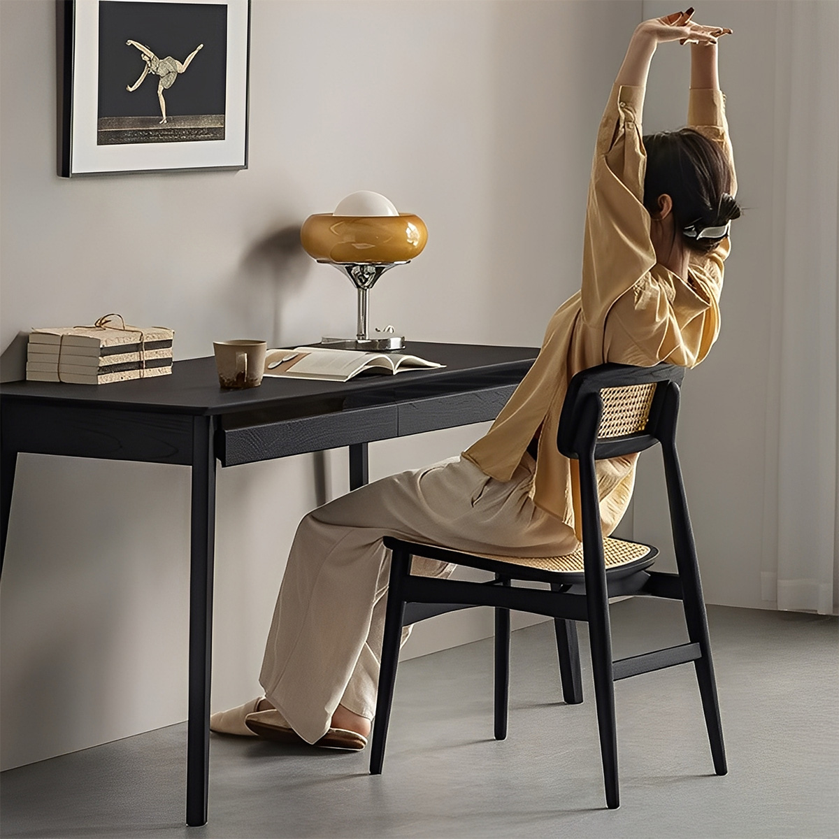 Woody Auraホワイトオーク材 ラタン調リラックスチェア