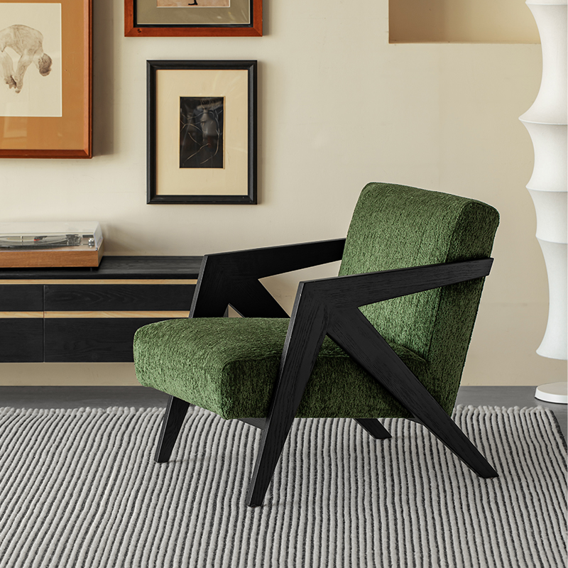 Woody Auraウィングアームラウンジチェア | 高級感漂う快適な座り心地