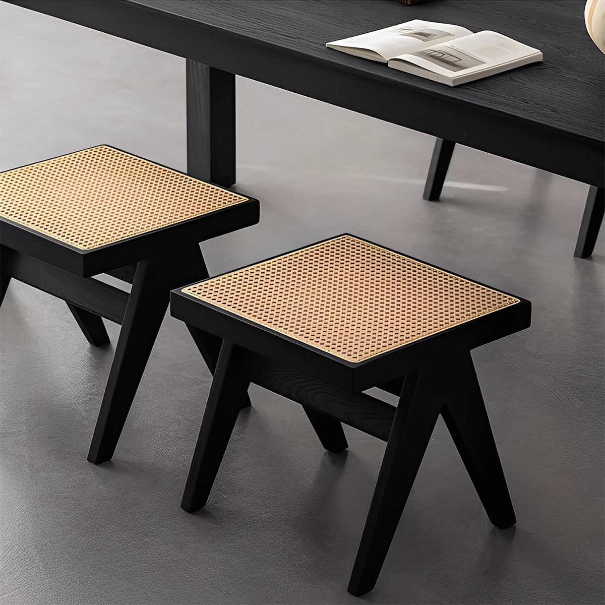 Woody Auraラタン調木製スツール – CAGUUU