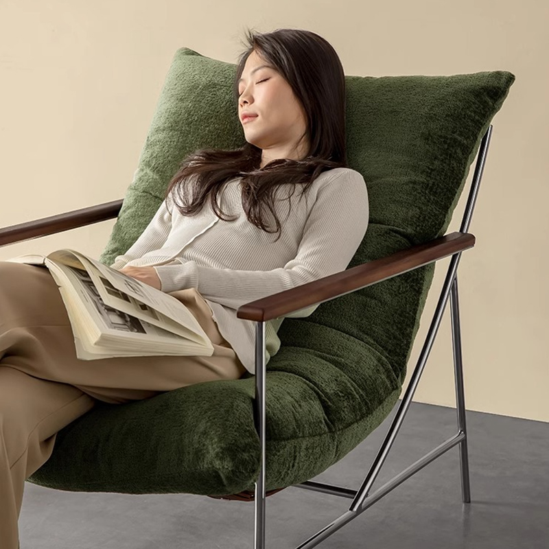 Woody Auraリラックスアームチェア – CAGUUU