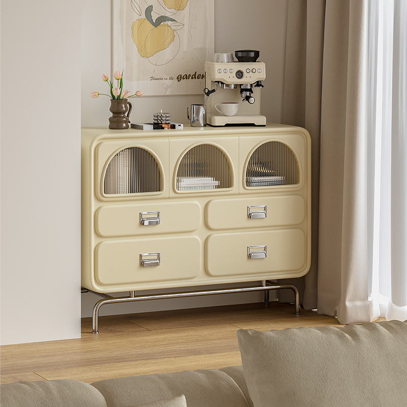 ミッドセンチュリーキャビネット | レトロな雰囲気を残したシンプル