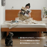 ヘッドボード付きコンパクト天然木ベッド