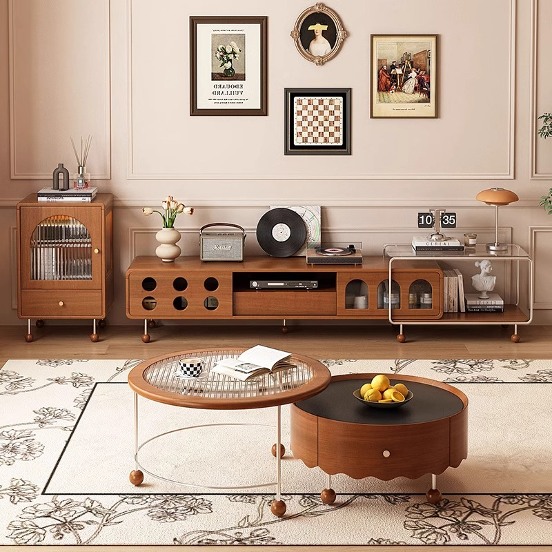 伸縮可能TVボード