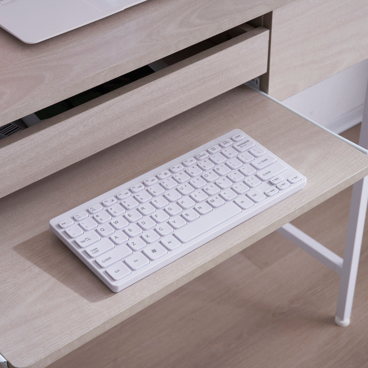 キーボードスペース付ベーシック勉強机 | 使いやすい配置で学習環境が