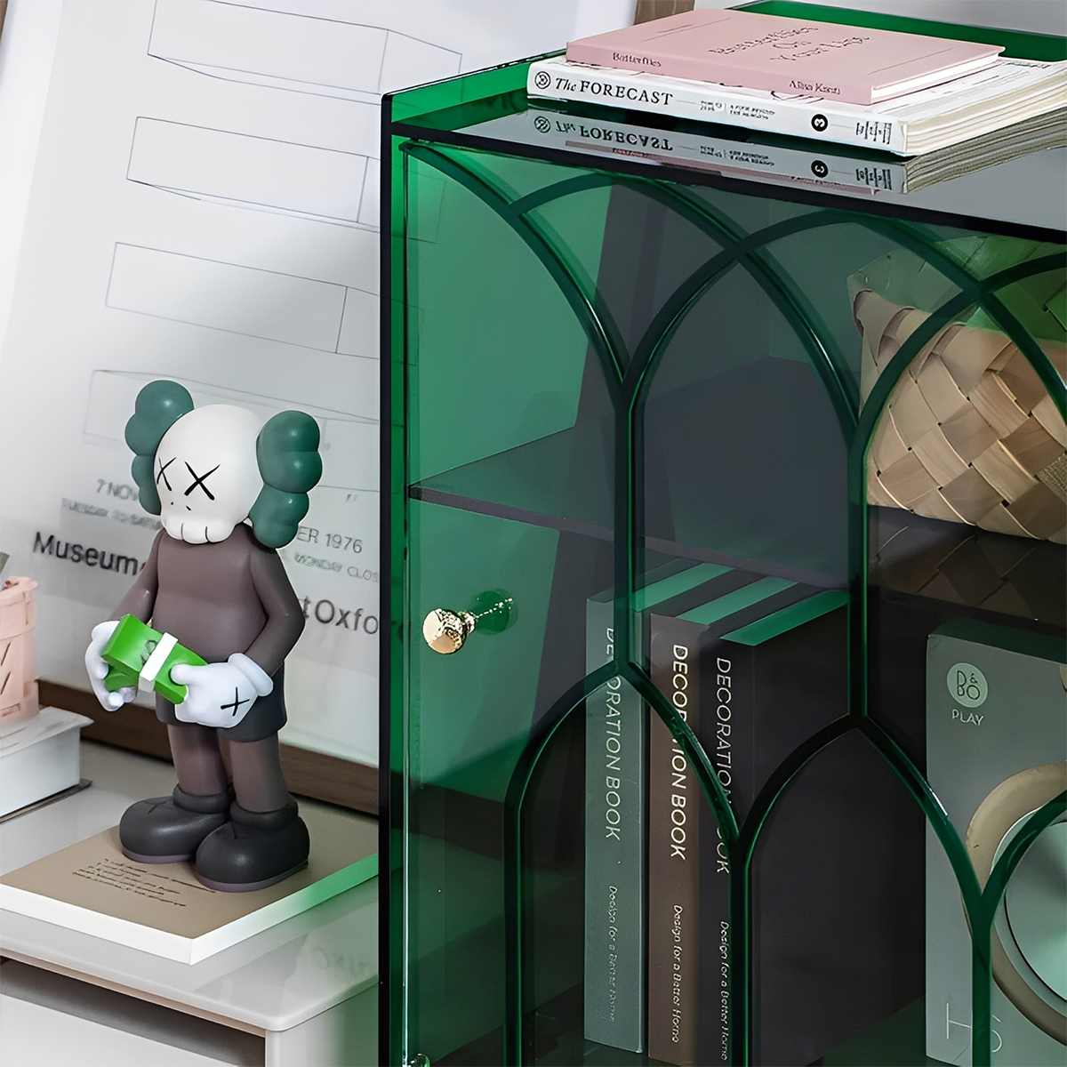 MonoLucent ゴシックサイドキャビネット