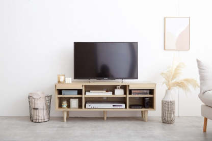 コンパクトフラップ扉テレビ台 | 省スペースで収納力も兼ね備えた