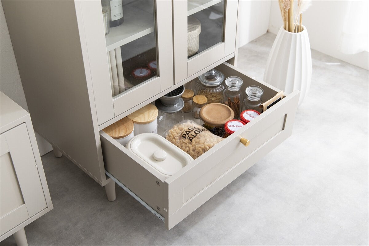 コスガ　ガラスキャビネット 木製ガラスキャビネット | ゴールド取っ手が映える 高級感ある框