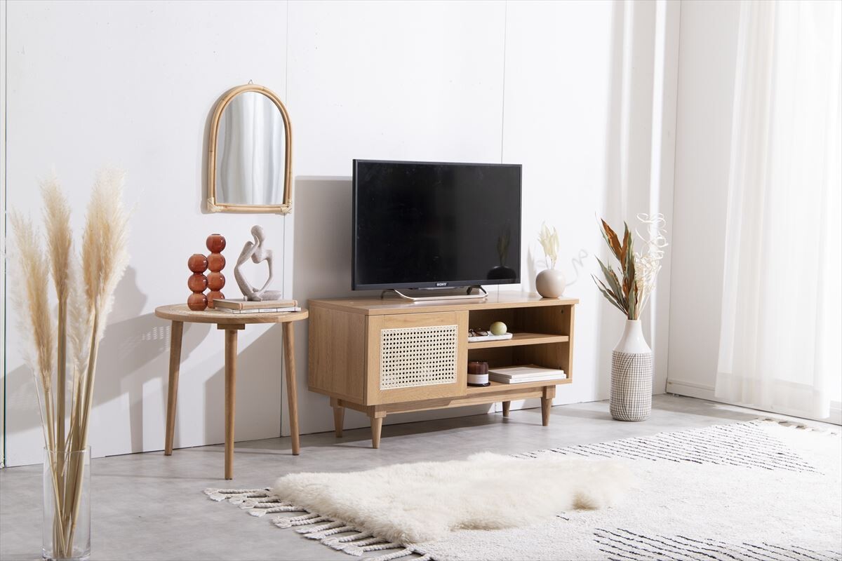 北欧木目調ラタンテレビボード | 自然な風合いを加えるラタン扉