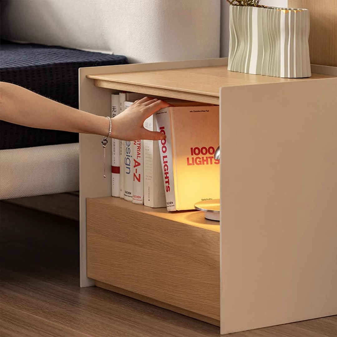 Woody Select収納付きベッドサイドテーブル