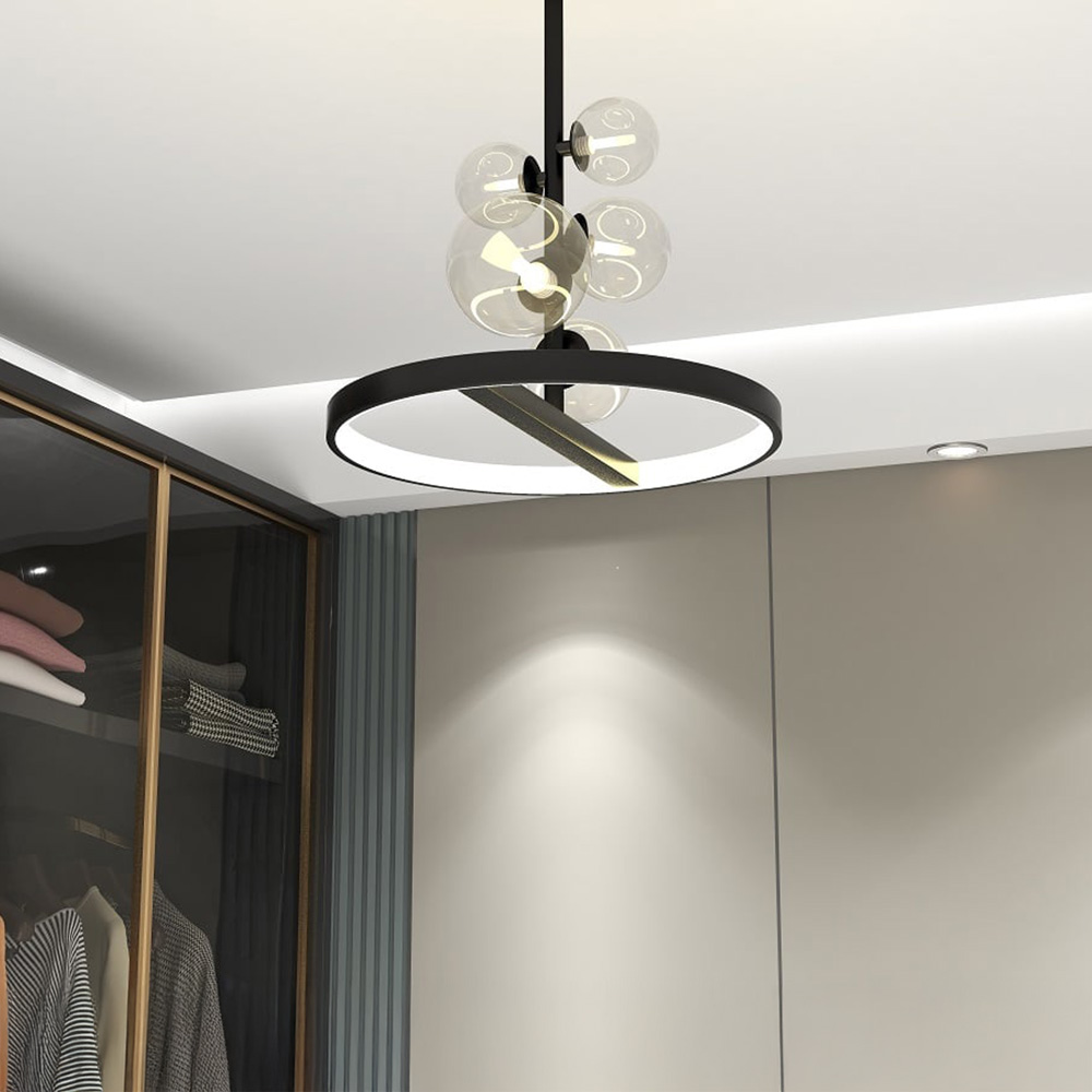 ブラックガラスシャンデリア | 透明ガラス球が引き立つアートな光の