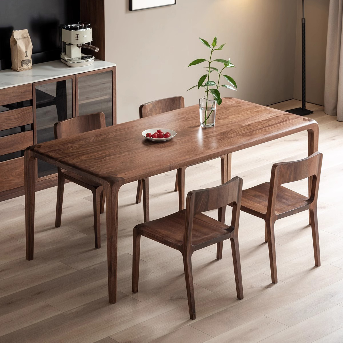 ブラックウォールナット材ワイドダイニングテーブル | 重厚な木目と