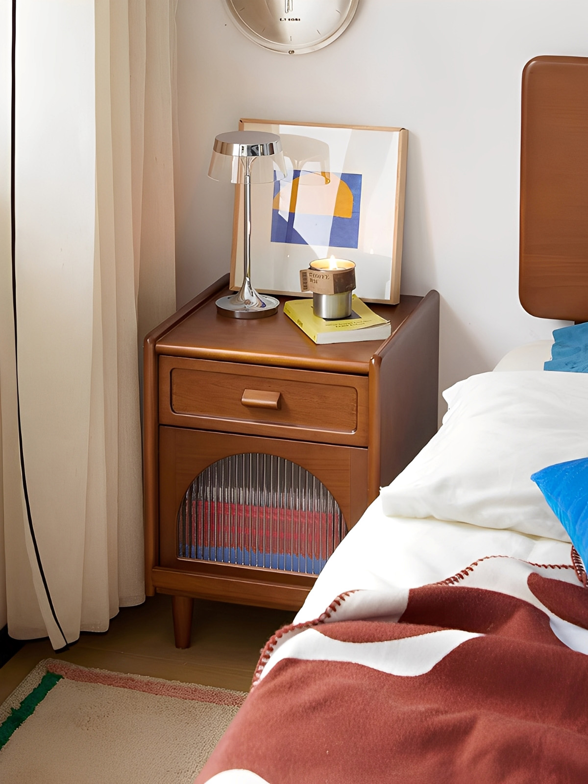 ツゲ材 レトロサイドボード | 風合い豊かな表情と使い勝手の良さが魅力