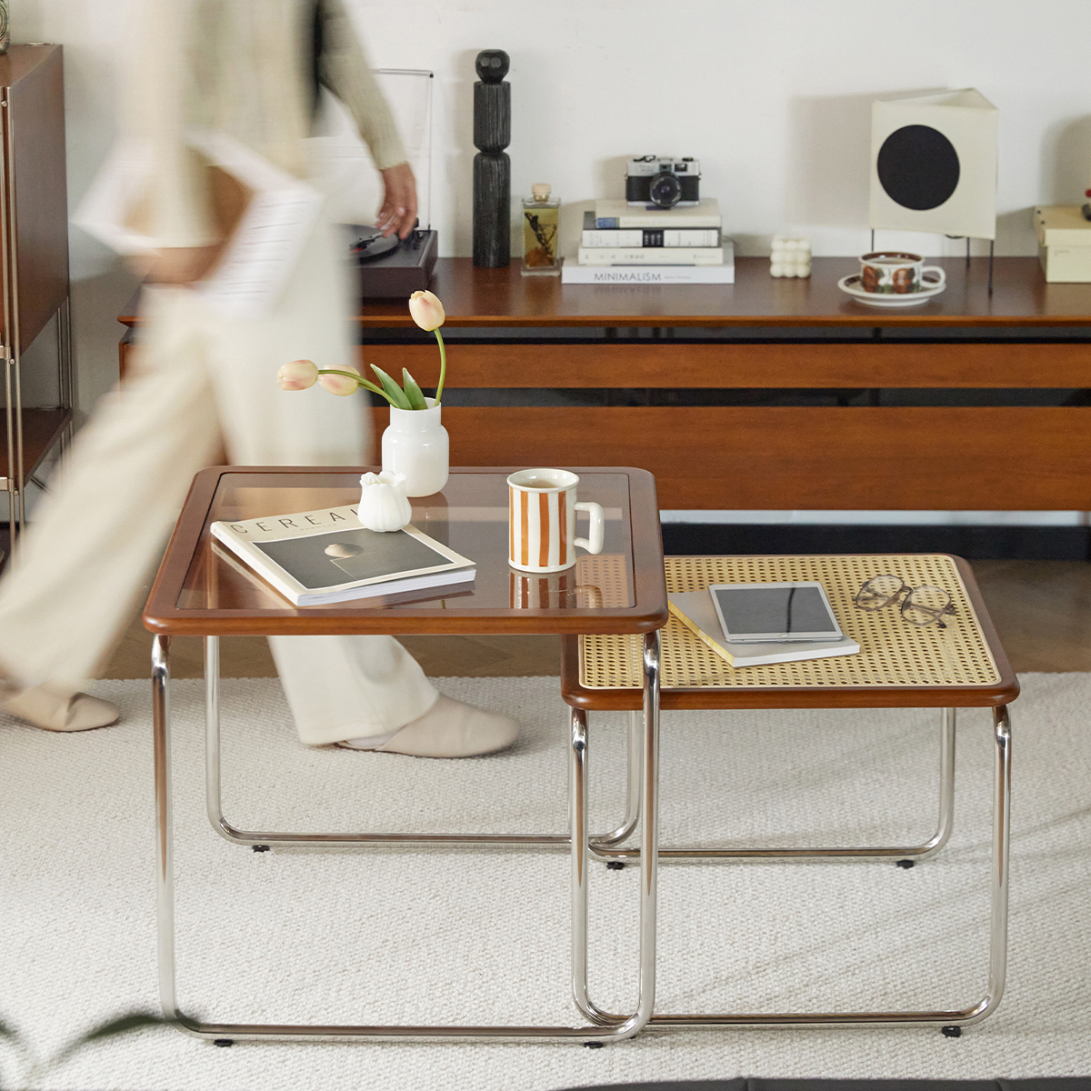 ツゲ材 ステンレス製木縁テーブル | ツゲ材とステンレスを組み合わせた