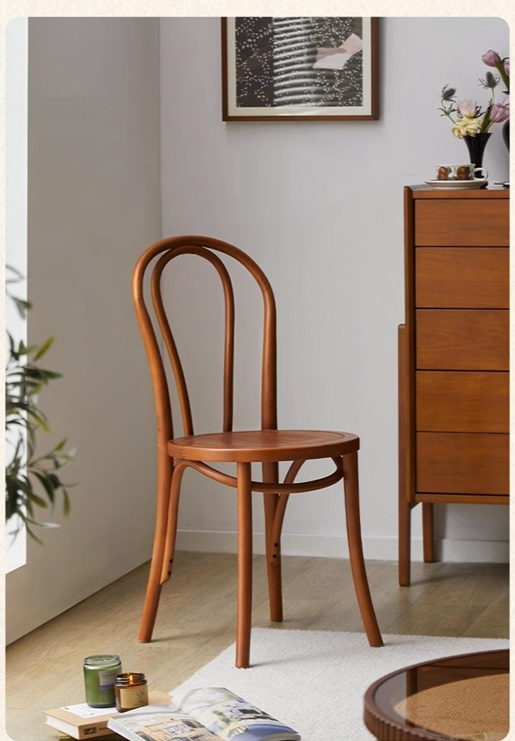 ブナ材 曲げ木ダイニングチェア | エレガントなヨーロピアン
