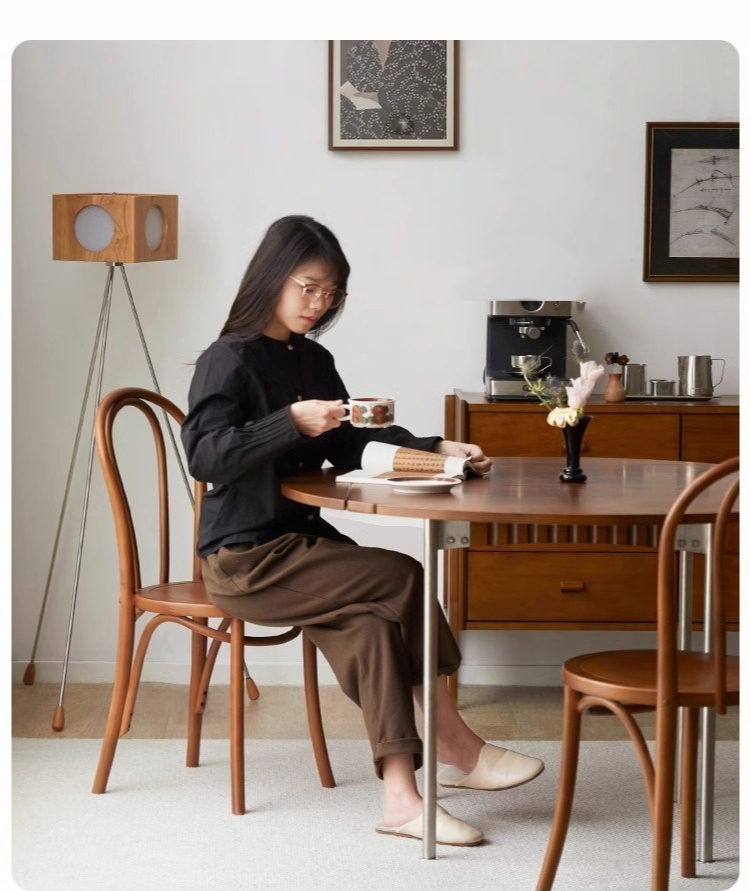 ブナ材 曲げ木ダイニングチェア | エレガントなヨーロピアン