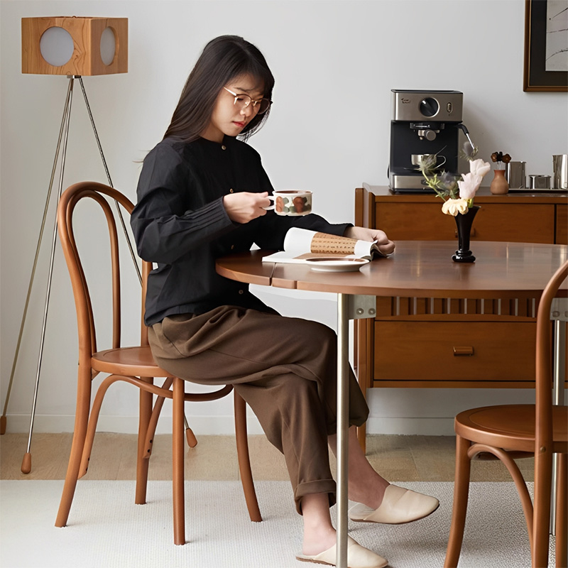 ブナ材 曲げ木ダイニングチェア