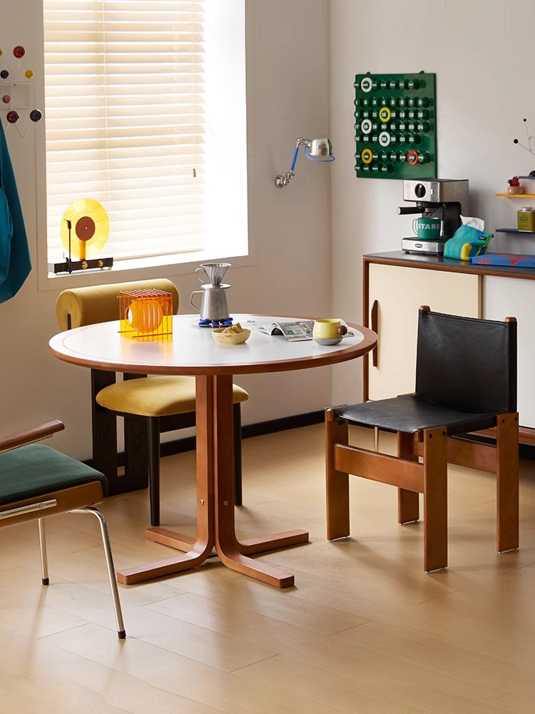 ツゲ材 ブラックレザーチェア