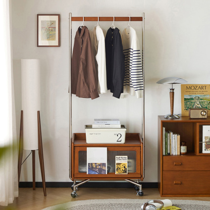 ツゲ材 移動式ミニクローゼット | 使う場所に合わせて自在に運べる