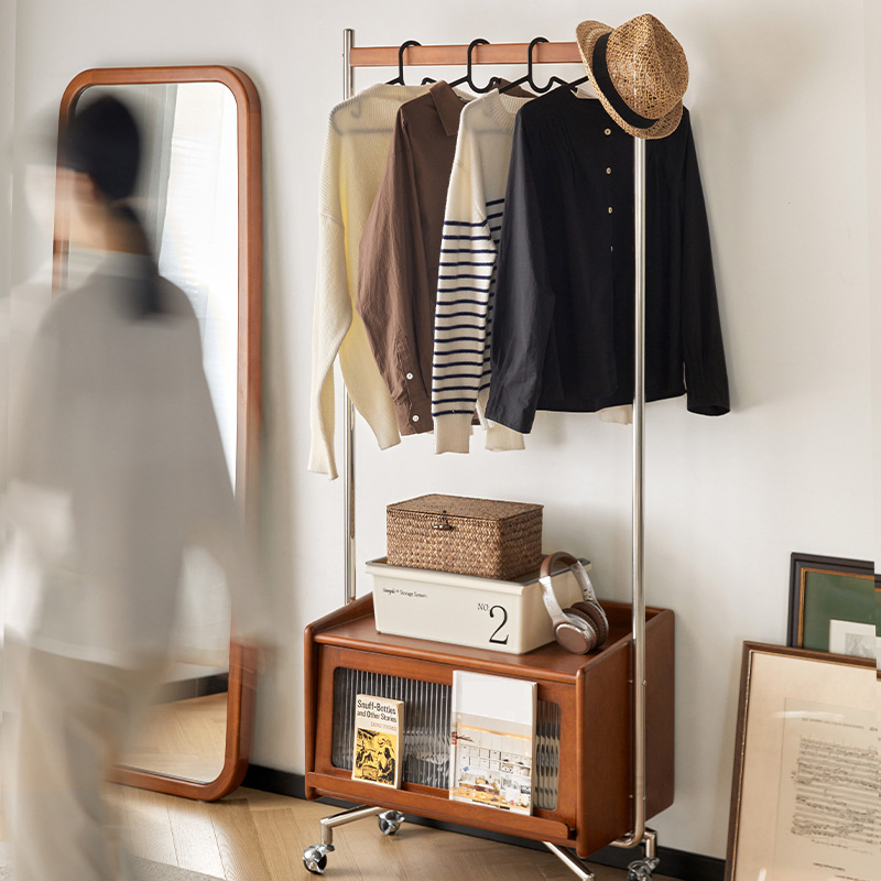 ツゲ材 キャスター付きハンガーラック