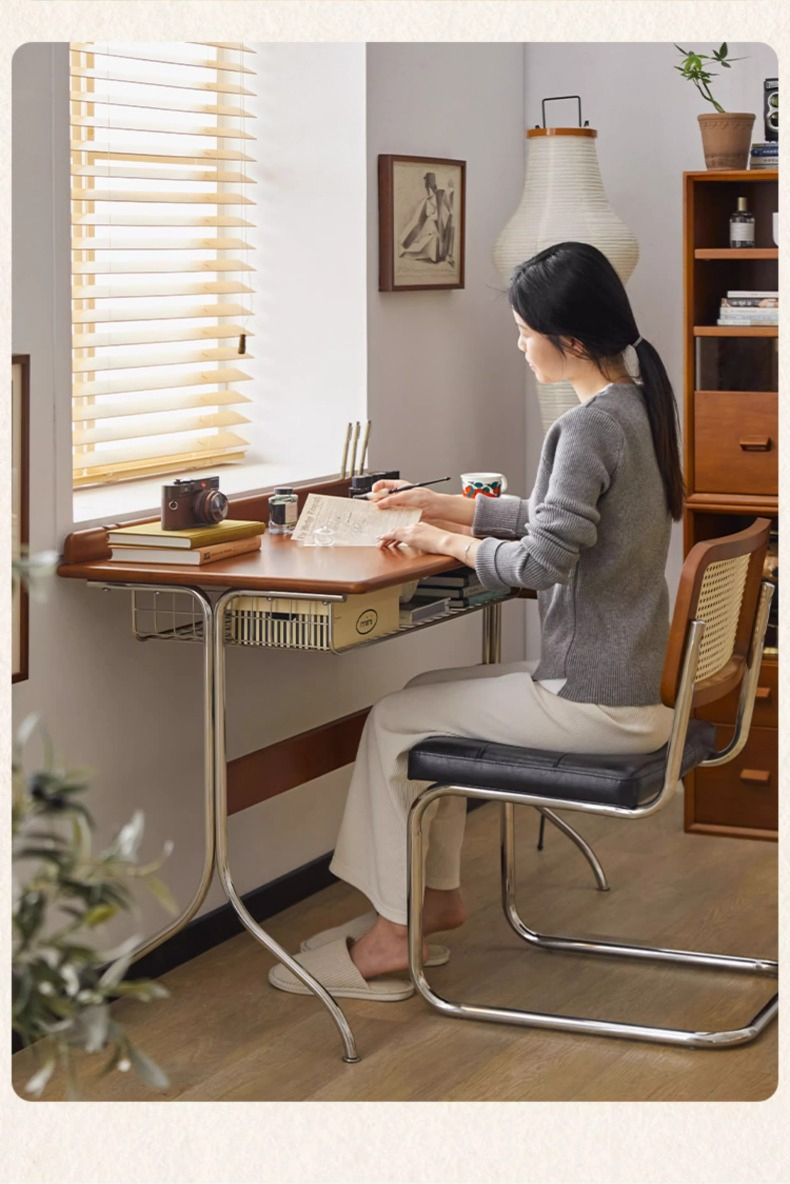 ツゲ材 レトロモダンライティングデスク | ヴィンテージ感と高級感を