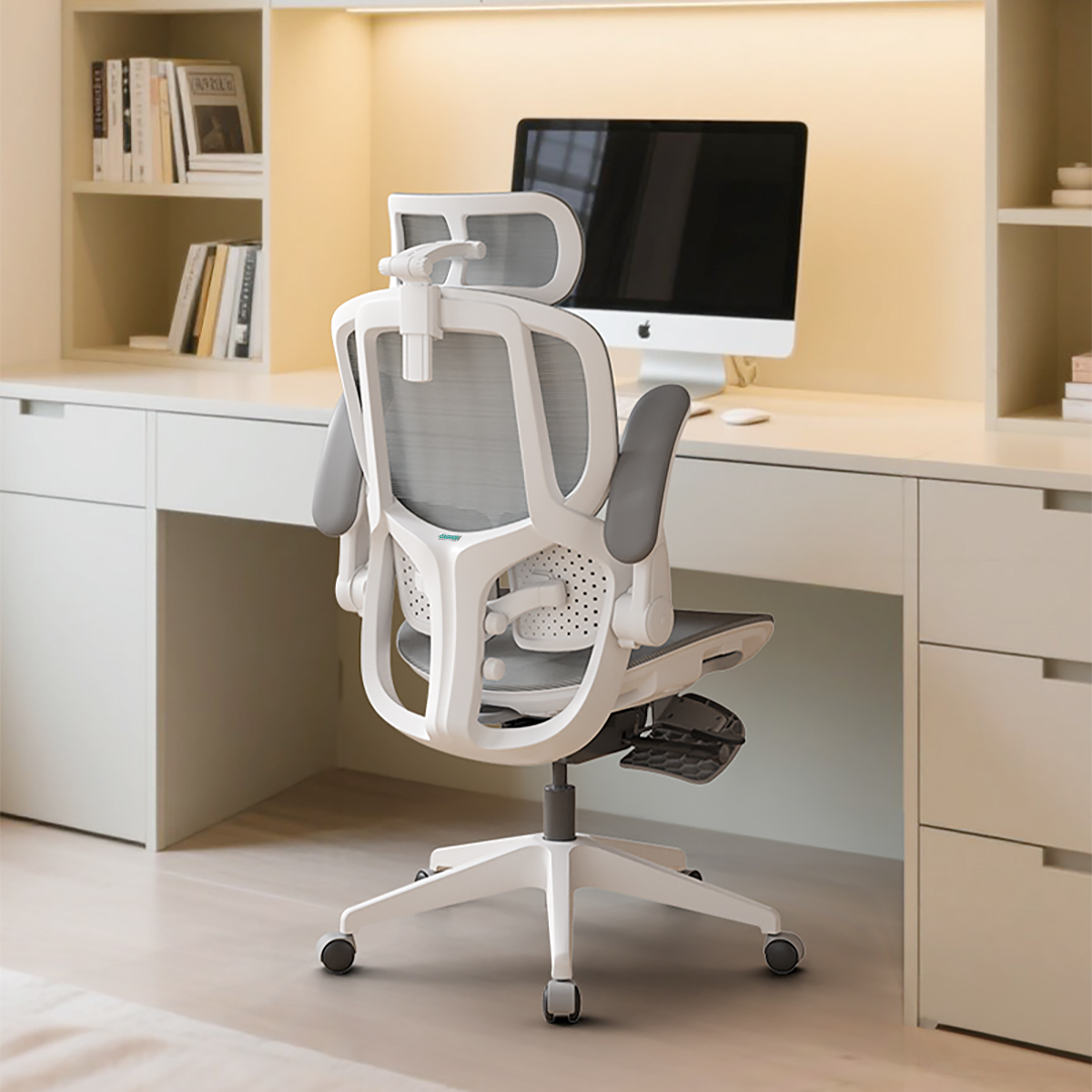 オフィスチェア｜長時間のデスクワークをサポート・疲れにくい【CAGUUU