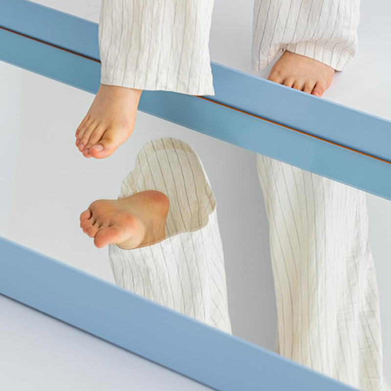 スリムフィッティングミラー