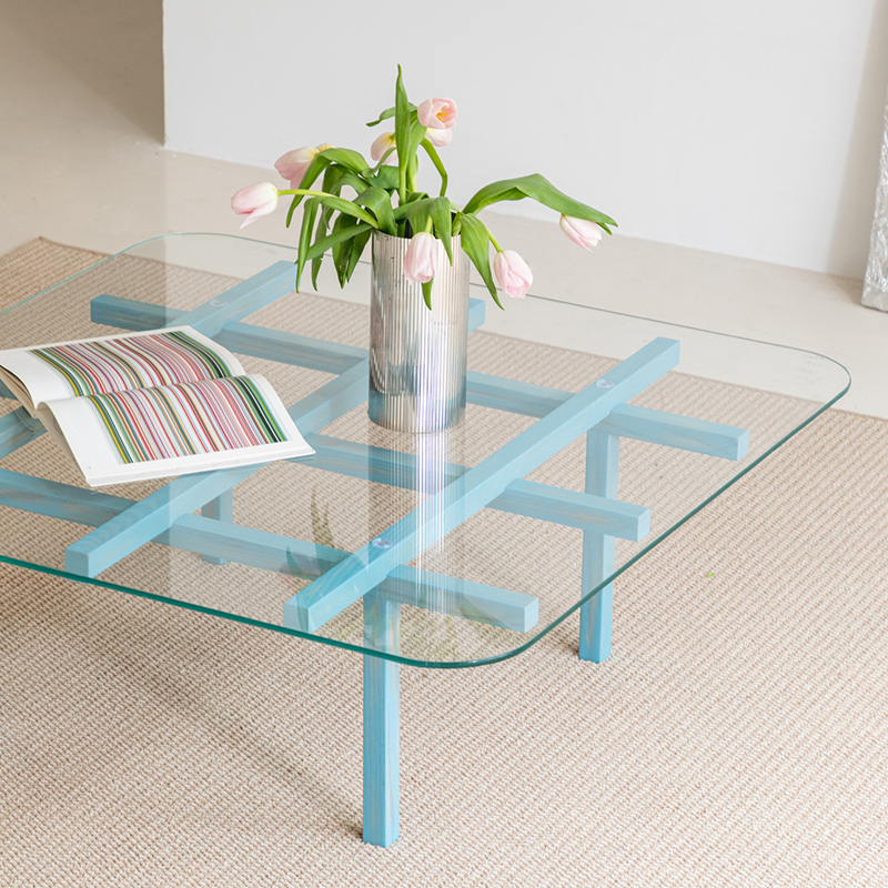 格子デザインガラステーブル