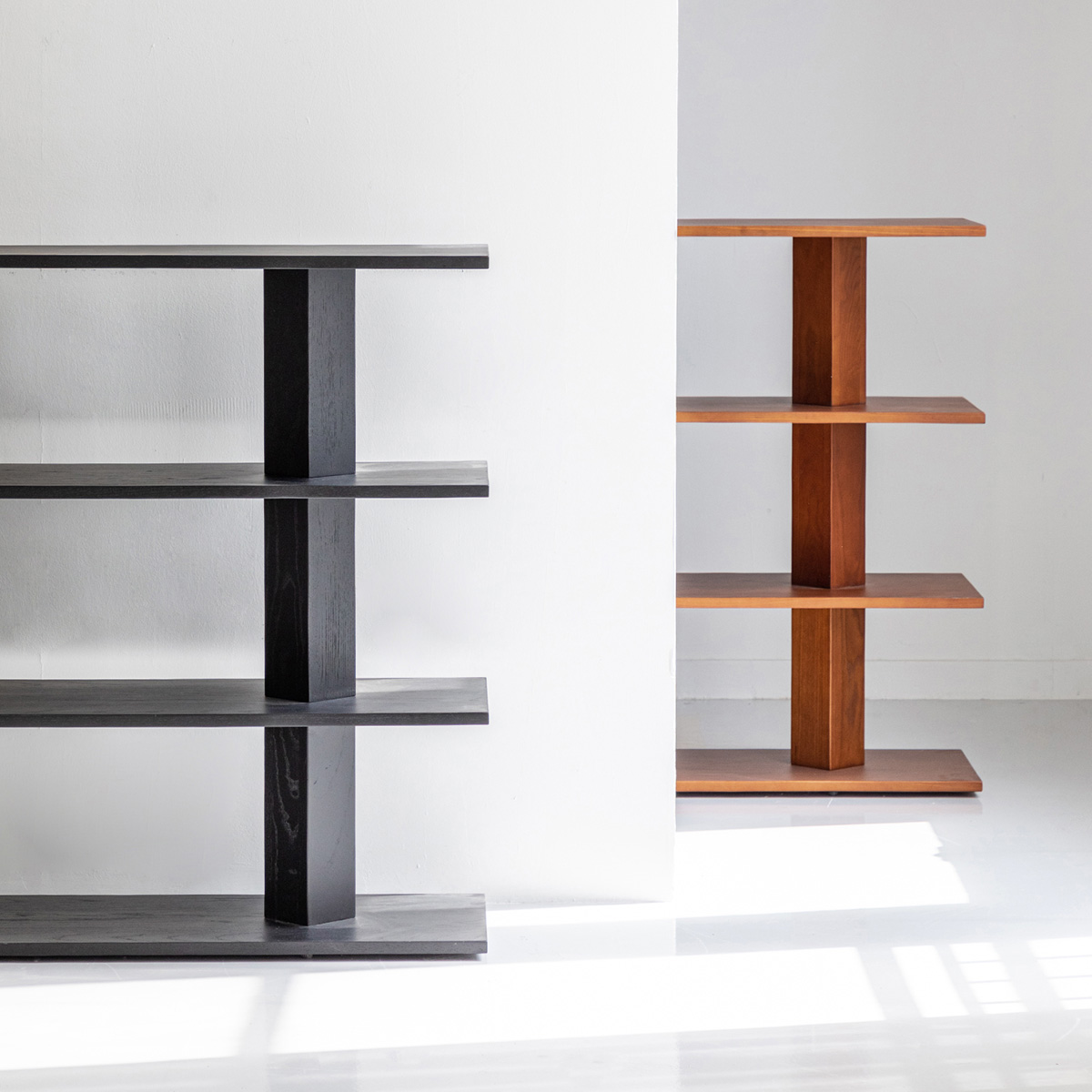 木製オープンシェルフ