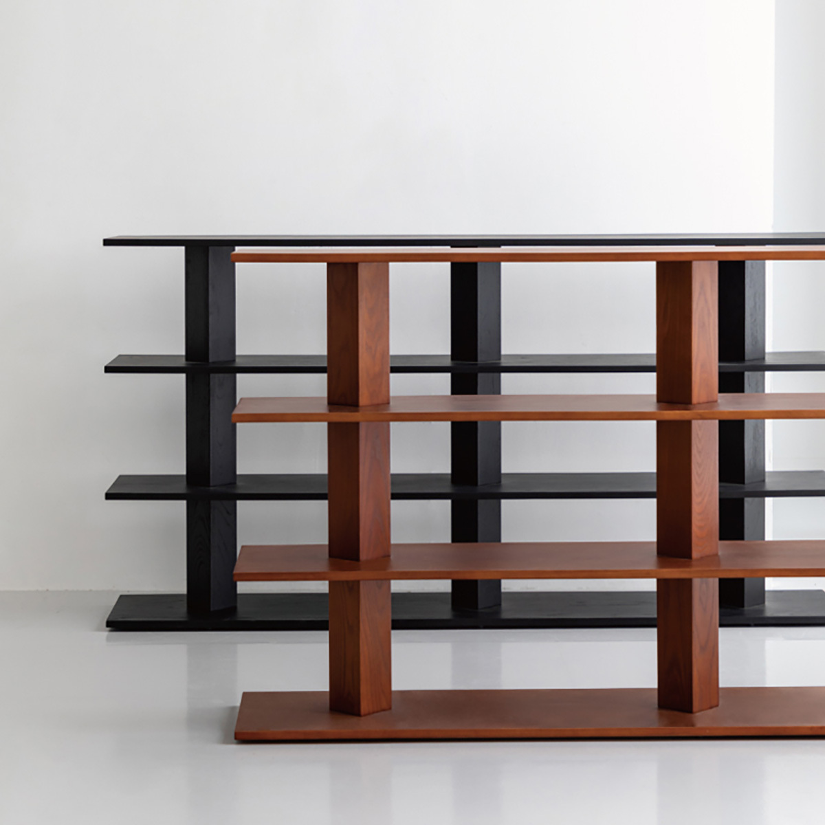 木製オープンシェルフ