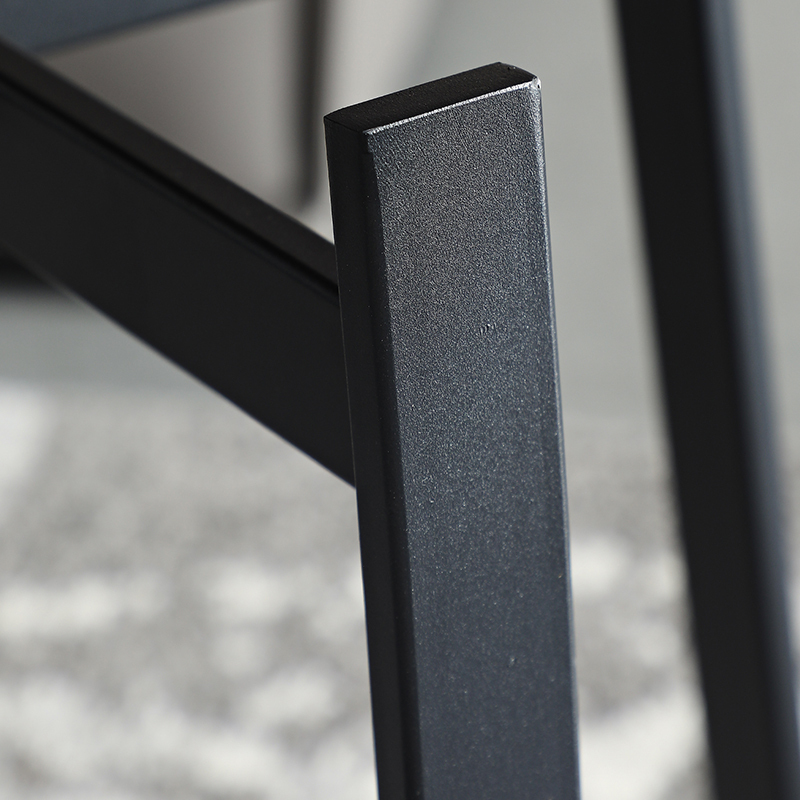 スタイリッシュアイアンティーテーブル