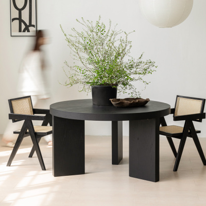 ホワイトアッシュ材ラウンドダイニングテーブル