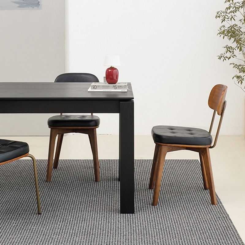 レトロモダンダイニングチェア | ほどよい存在感で空間を品よく