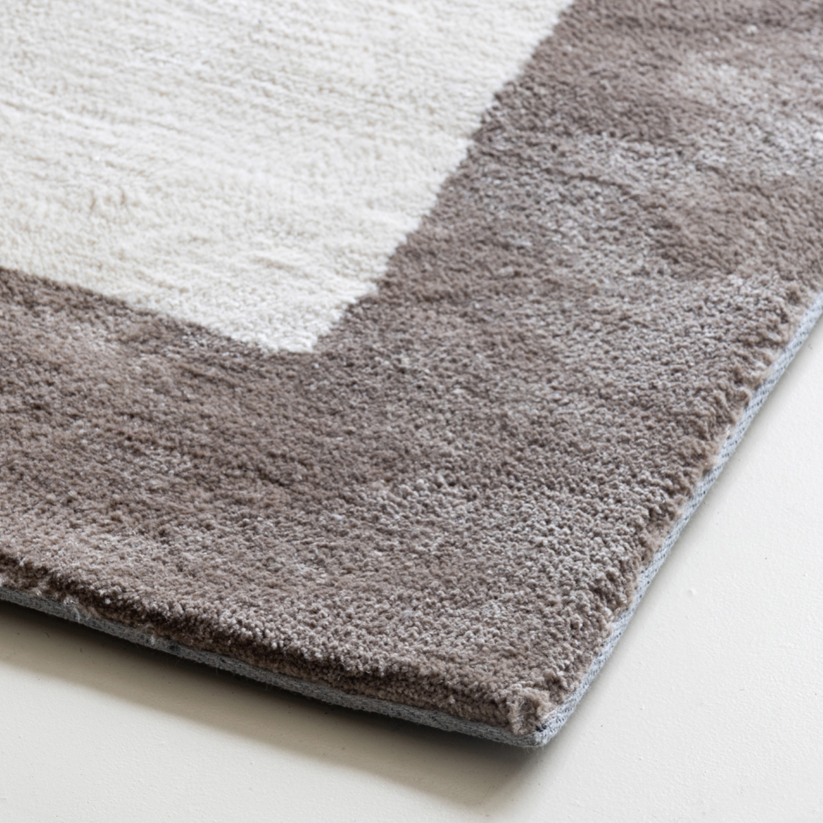 高密度織りチェック柄カーペット