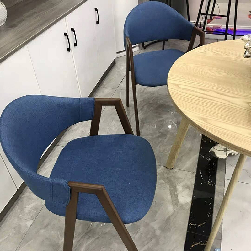 ブルーリネンハイチェア