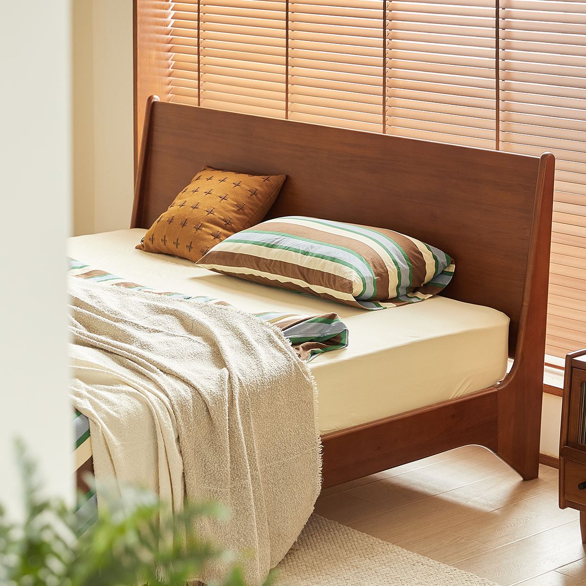 Woody Prime Boxツゲ材 天然木リラクゼーションベッド